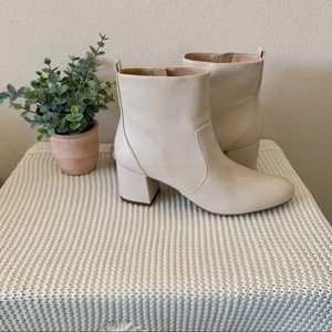 NWOB DKNY Cream Ankle Boots
